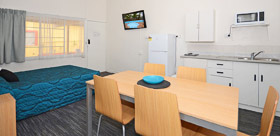 2 Bedroom Semi Self Contained Premium at Urangan Motor Inn