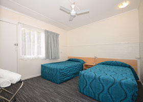 1 Bedroom Semi Self Contained Premium at Urangan Motor Inn